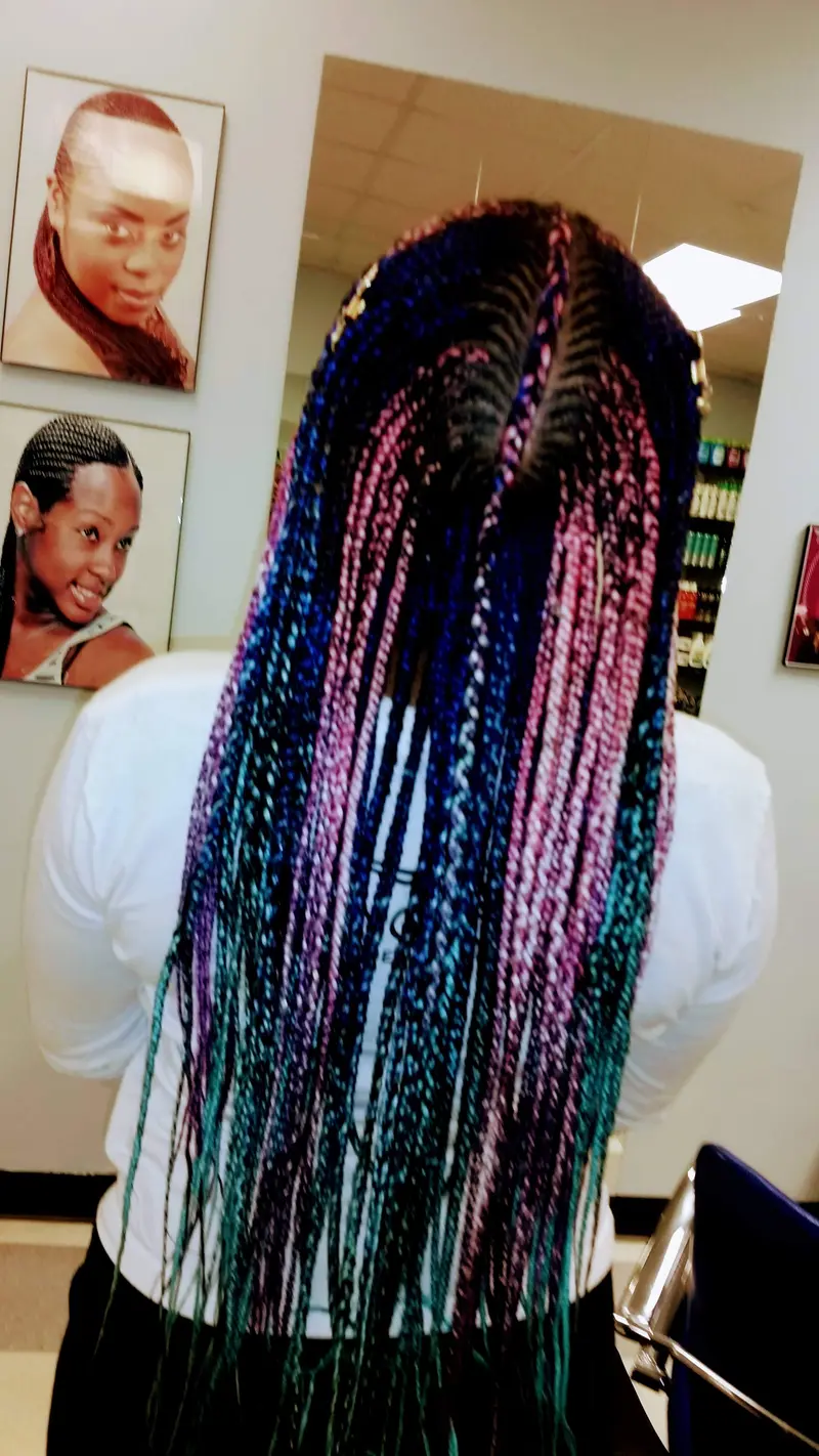 Cornrows hairstyle by Isa's African Hair Braiding in Savannah, GA (photo 79)