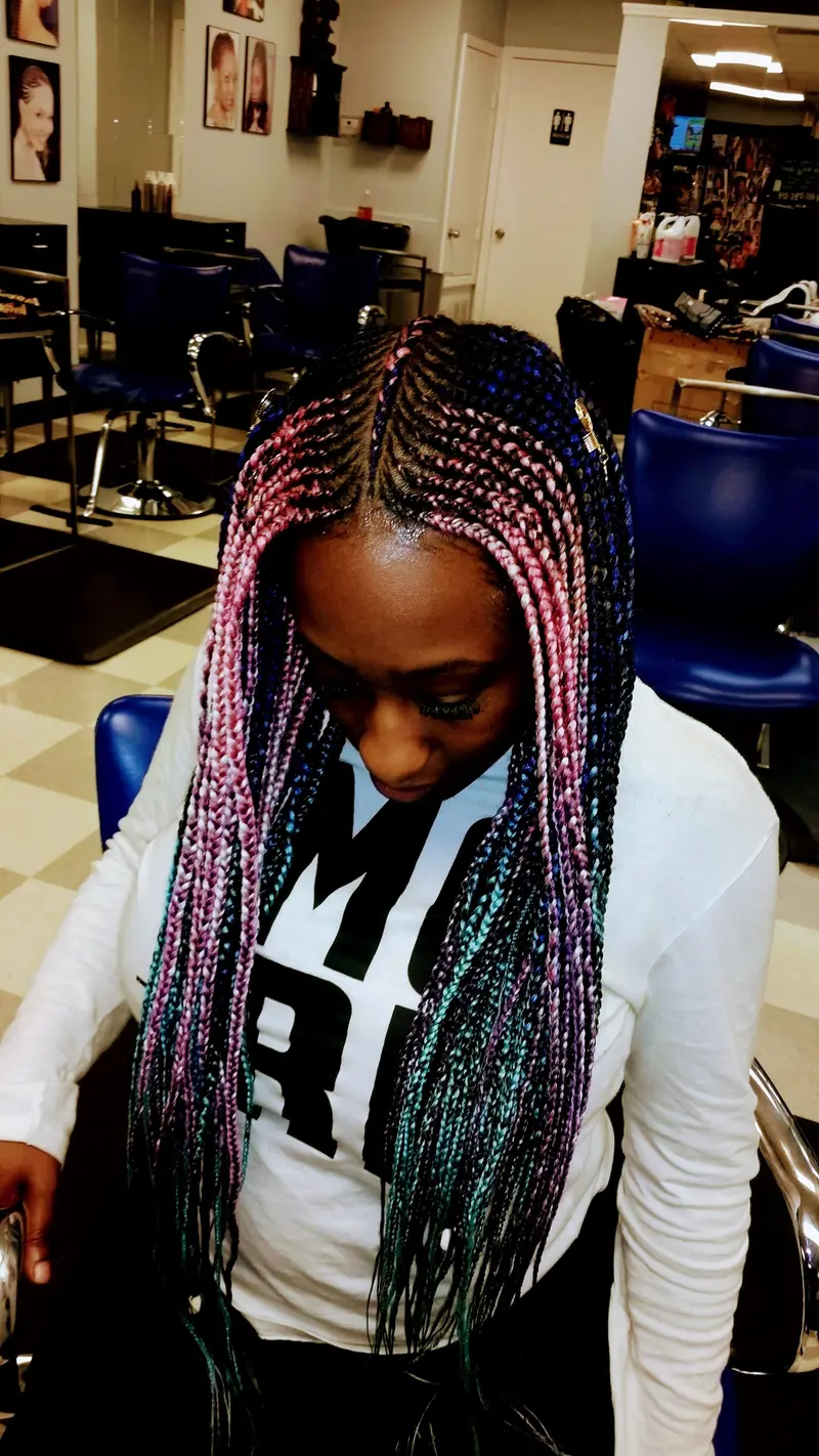 Cornrows hairstyle by Isa's African Hair Braiding in Savannah, GA (photo 78)